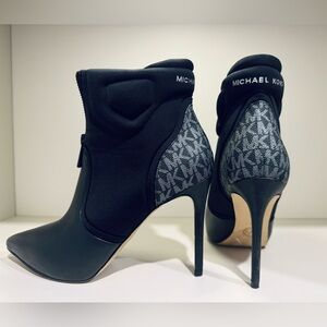 PRELOVED MK High heeled boots :)